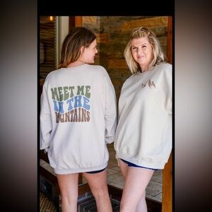 EUC Mountains Graphic Sweatshirt Oversized‎ Raw Neck & Hem Size Large